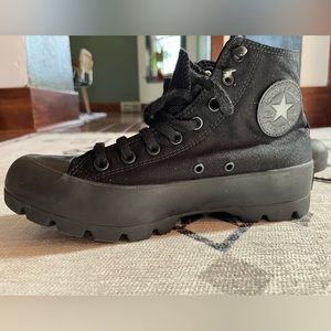 Black lugged Converse - womens - size 9
